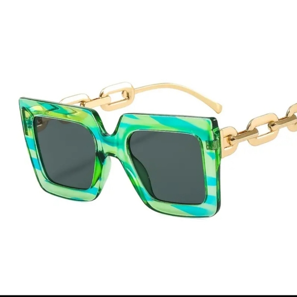 Square Sunglasses. Color green. Chain Temple UV Protection Sunglasses. - Picture 5 of 11
